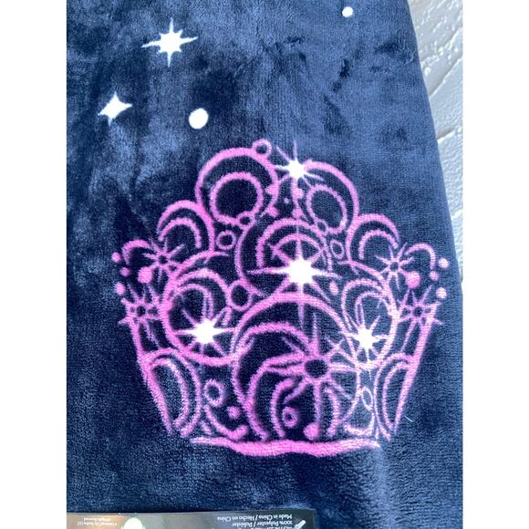 Wicked Soft Plush Throw Blanket 50x70 in | Elphaba Hat Glinda Crown Stars - Picture 2 of 5